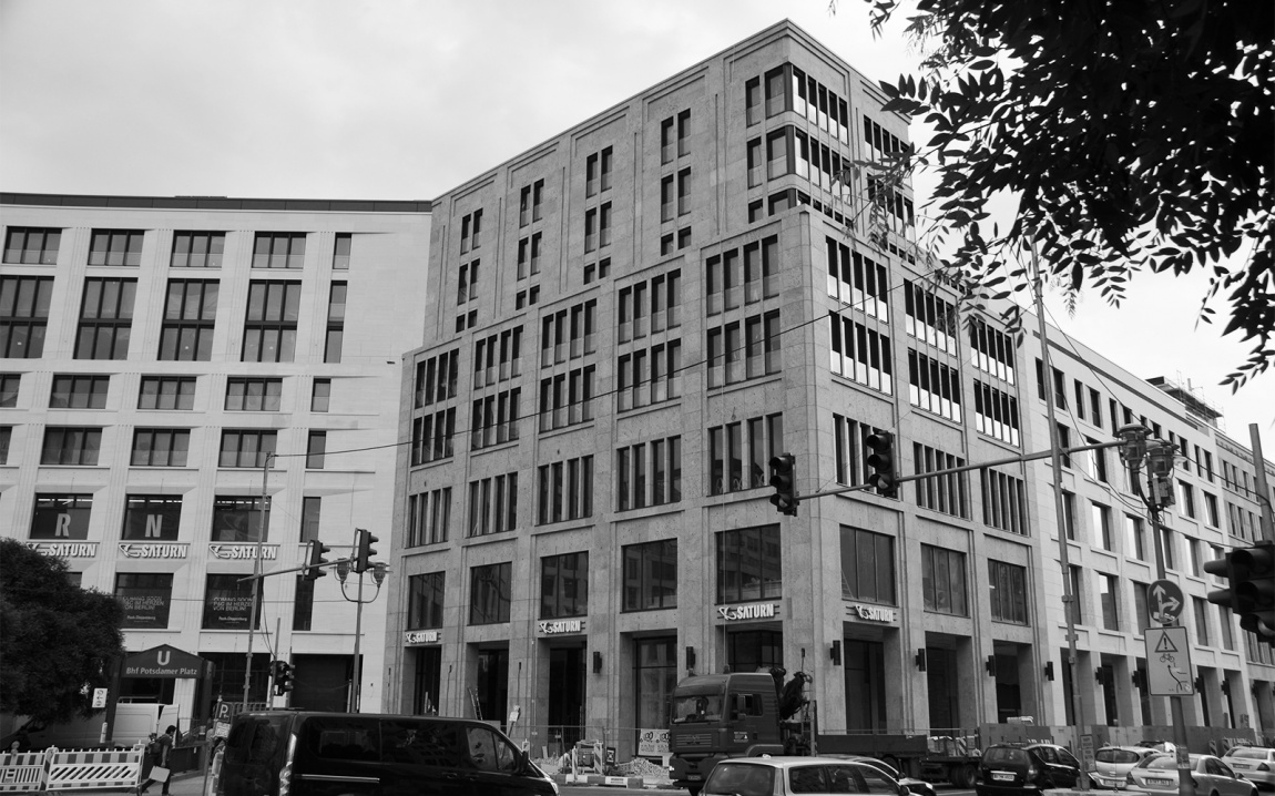 Aussenfassade Eingang sw